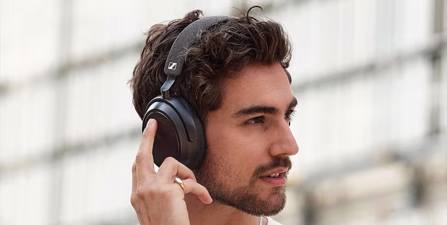 Sennheiser MOMENTUM 4 Wireless Headphones Comfort