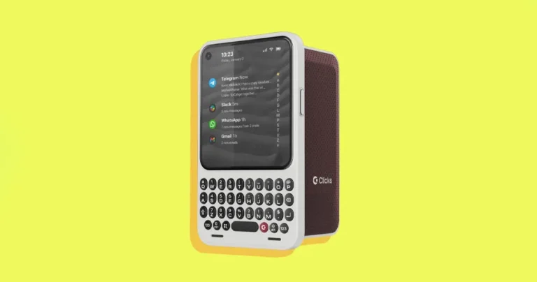 Clicks Communicator Is a Second Phone Built for Messages, Not Doomscrolling