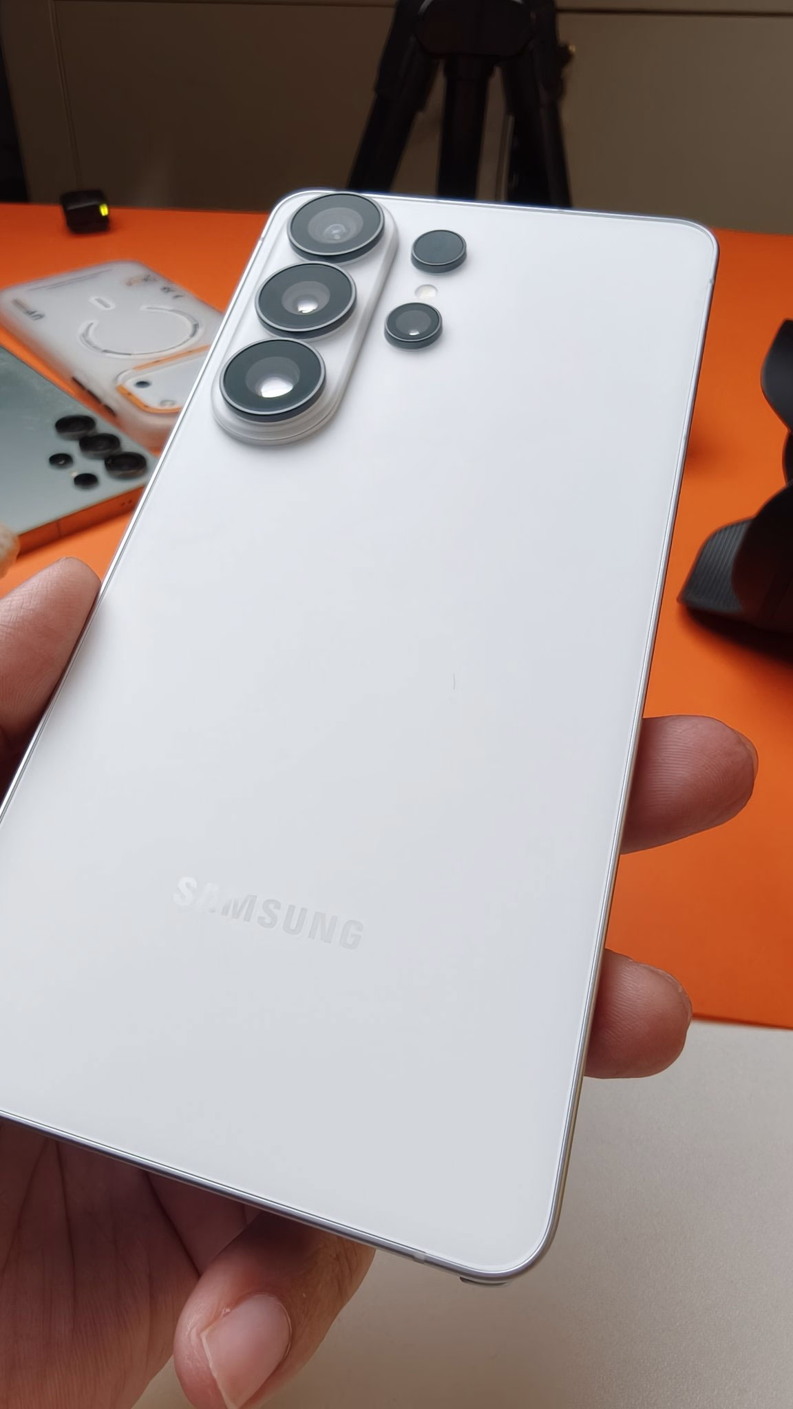 Galaxy S26 Ultra White Finish