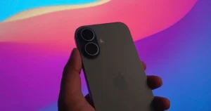 The Smartphone Market Is Shrinking Again, But Apple Keeps Growing